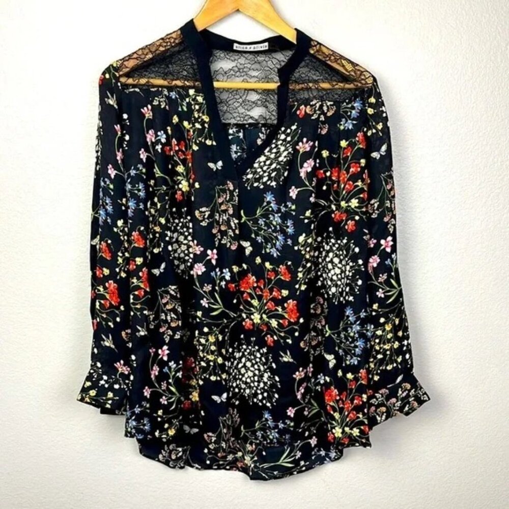 Alice + Olivia Silk Blouse Black Floral Lace Shoulders V-Neck Mandarin Collar M